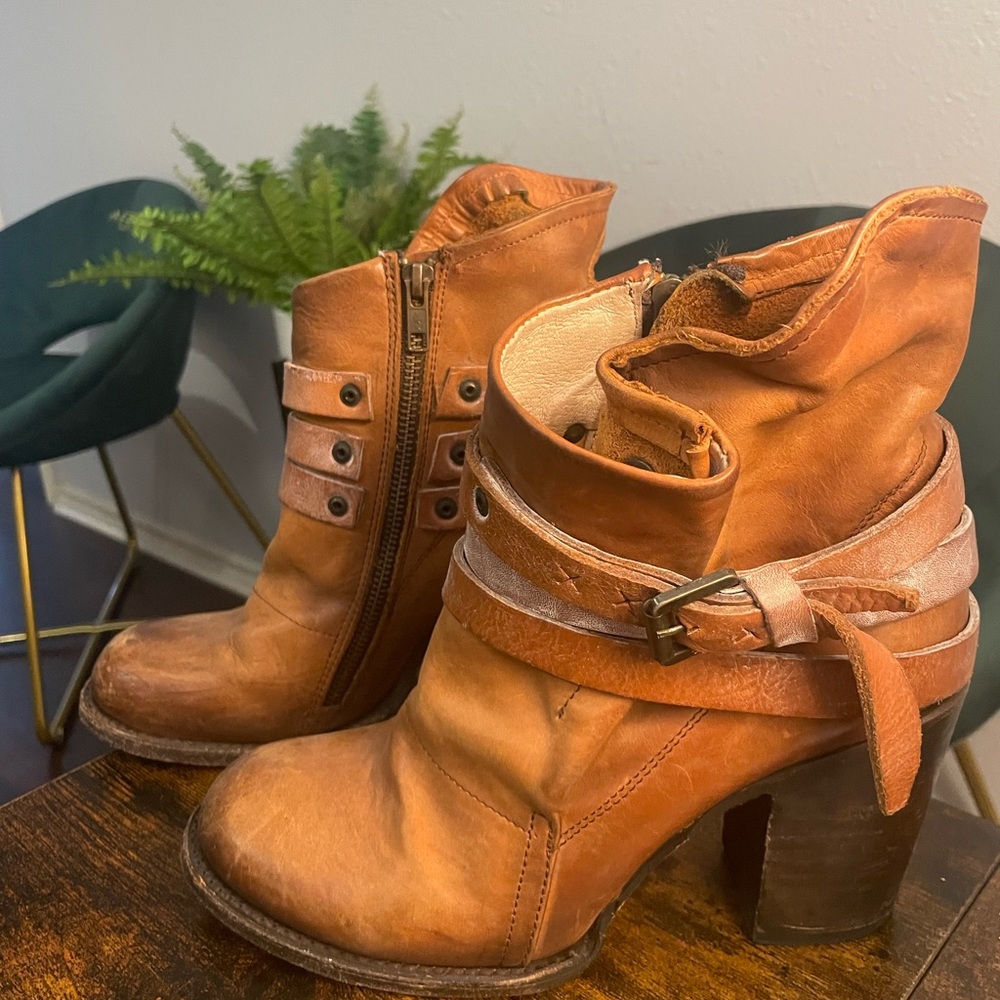 Tan Heeled Boots with Chunky Heel and Ankle Straps